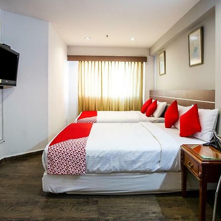 Oyo 106 Beach Hotel Szingapúr Kültér fotó