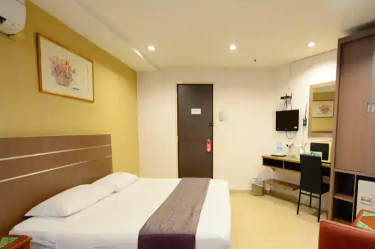Oyo 106 Beach Hotel Szingapúr Kültér fotó