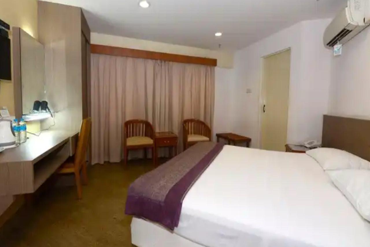 Oyo 106 Beach Hotel Szingapúr Kültér fotó