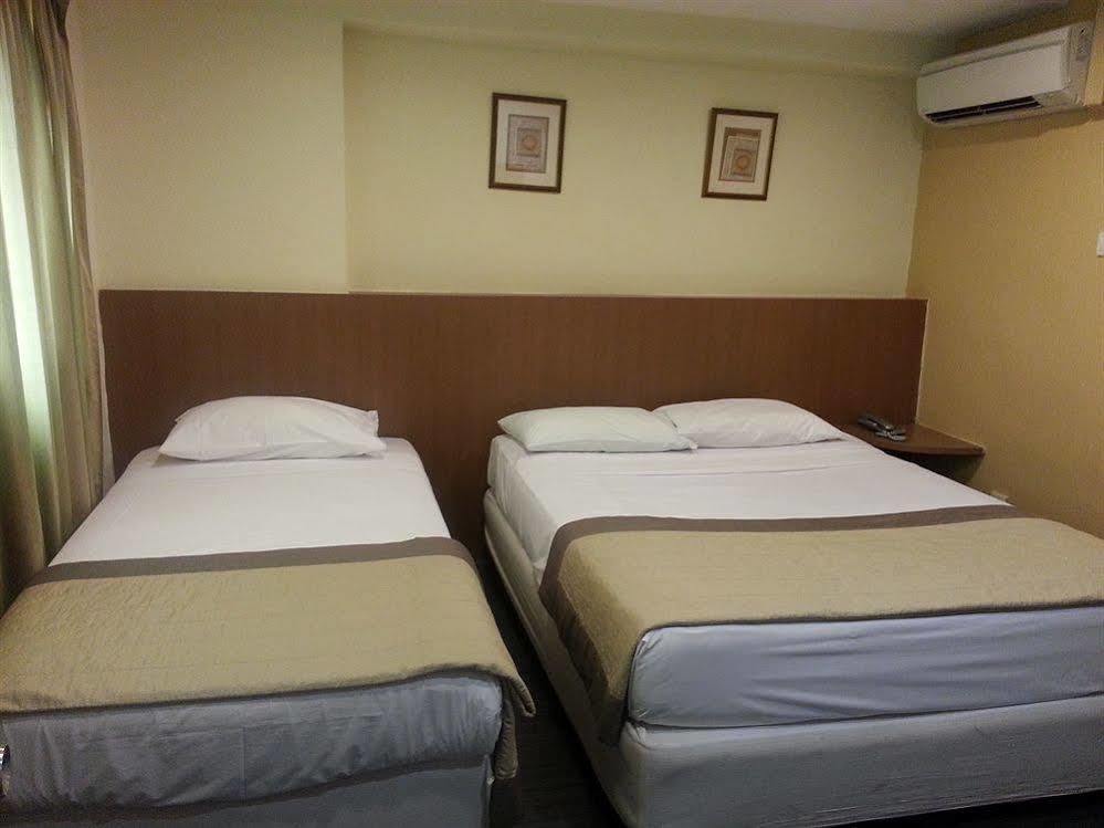 Oyo 106 Beach Hotel Szingapúr Kültér fotó