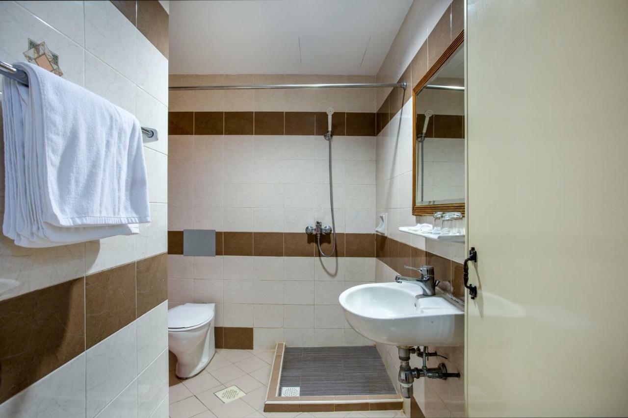 Oyo 106 Beach Hotel Szingapúr Kültér fotó