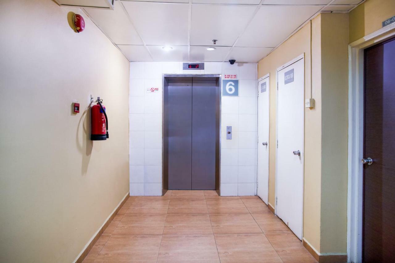 Oyo 106 Beach Hotel Szingapúr Kültér fotó